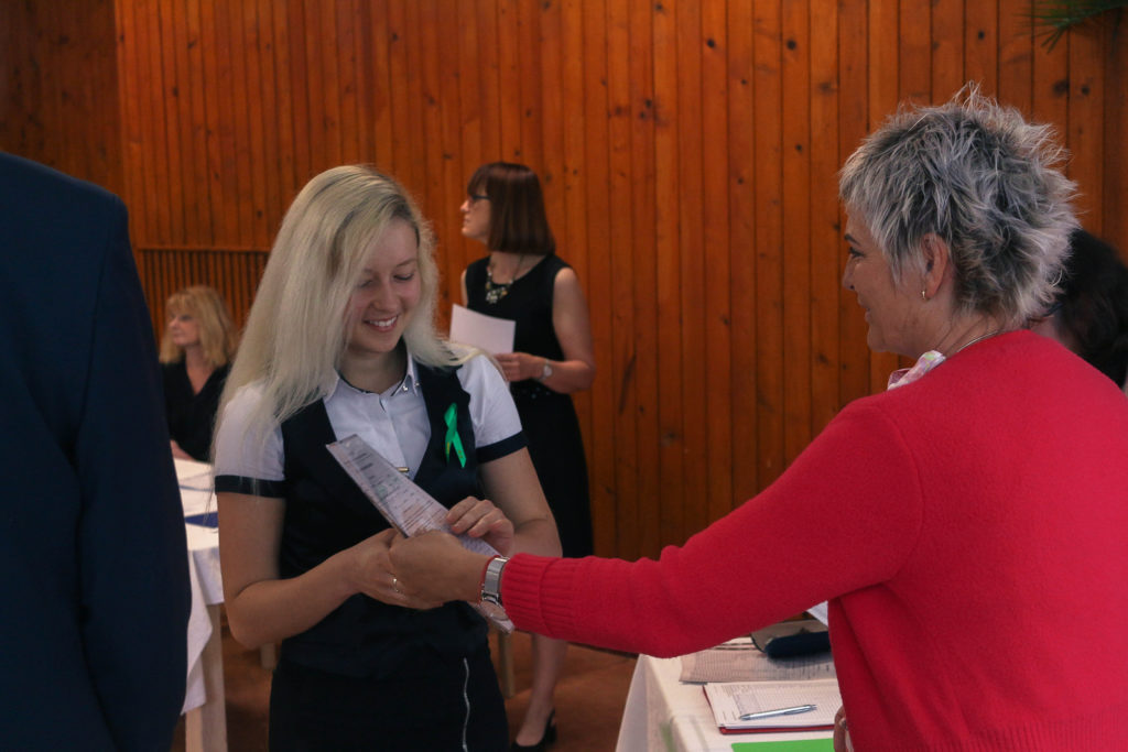 Odovzdávanie maturitných vysvedčení