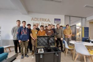 Nová pomôcka pre študentov priemyselnej informatiky